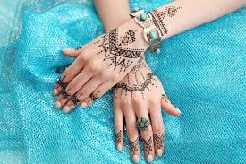 Discover the wonders of the likee. 7 Cara Cepat Menghilangkan Henna Di Kuku Dan Kulit Womantalk