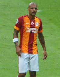 Oder der kamerawinkel eine frau in einem lustigen outfit führt eine veranstaltung aus altes lustiges bild einer großen frau auf einem kleinen fahrrad Felipe Melo Wikipedia