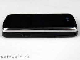 Zweigeteilt: LG KF600 im Test