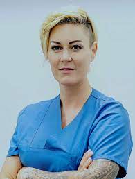 To connect with carola, sign up for facebook today. Arztin Carola Holzner Wird Zur Wichtigen Stimme In Corona Krise