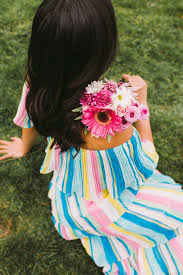 Why having a unique instagram username is important. How To Pose With Flowers 6 Ideas You Can Try Emma S Edition