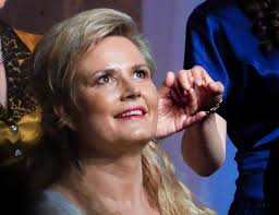 Happy Birthday @camilla.nylund.saris 🧡 May the next year be filled with  love, laughter, success and good music ✨️ Photo: @camillanylundnews