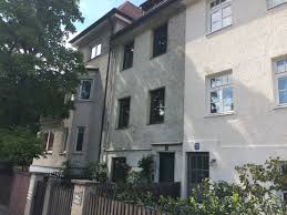 Suche und finde unter 399 freien wohnungen deine eigentumswohnung und ziehe schon bald in die eigenen vier wände. Haus Zum Verkauf Wotanstr 79 80639 Munchen Nymphenburg Mapio Net
