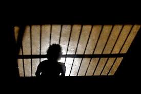 Cinco claves para revertir crisis penitenciaria (sin abrir más cárceles),  según expertos internacionales