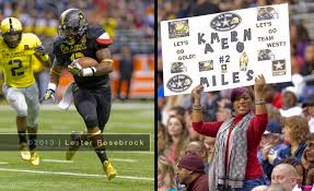 Kameron Miles runs for yardage at the Army All-American High School  Football Game