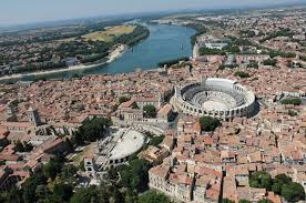 Every summer since 1970, the rencontres d'arles are the first international festival of photography. Campingplatz Nahe Arles Altstadt Der Arles