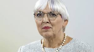 Claudia Roth im Porträt: Verlangt Aufklärung von Documenta