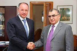Hamsheni mani — andranik manukyan and heghine avdalyan. First Deputy Minister For Foreign Affairs Ruslan Demchenko Meets Ambassador Of Armenia To Ukraine Andranik Manukyan Ministry Of Foreign Affairs Of Ukraine