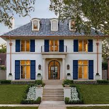 We Re Over Here Dreaming About How Gorgeous The Interior Of This Home Must Be Repost Olive Branch Home French House French Architecture Luxury Homes