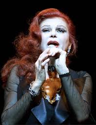 La morte di milva, la famosa rossa interprete della canzone italiana, ha lasciato tutti addolorati. Mkypirwzuafxm