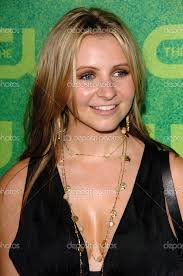 Beverley Mitchell — Stock Editorial Photo © s_bukley #16473677