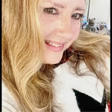 Leanne Lambert Social Media, Design, Marketing & Virtual Assistant