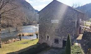 Le Moulin De Breynant A Chateauneuf Les Bains Puy De Dome Auvergne