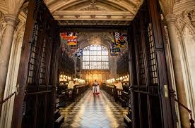 And stepped away from the royals. Die Royale Hochzeit Die Kirche Und Die Vorbereitungen Evangelisch De