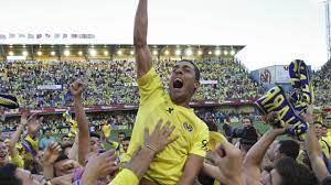 Herzlich willkommen auf meinem kanal! Villarreal Club Familie Die Beiden Helden Des Europa League Finales Liefen Als Kind Auf Dem Platz Herum Um Den Idolen Zu Gratulieren Und Jetzt Schufen Sie Selbst Ein Marchen La Liga Liga Europa
