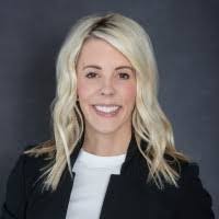 Beth Cochran's Instagram, Twitter & Facebook