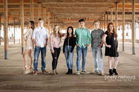 Free Senior Style Guide For Your Photo Session Prep Senior Photographer Mckinney Tx Photo Sessions Portrait Photographers Senior Photographers