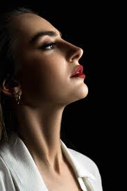 An extraordinary location, a truly top model, a cool outfit, the wind  machine on, and "drama" 📷🤩. Canon R6 Sigma Art 24mm f/2.2, 1/1250, ISO 250