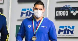 A native of mirano, in the province of venice, she holds the women's 200 m freestyle world record (long course), and won a gold medal at the 2008 beijing olympics. Nuoto Simone Cerasuolo Cancella Martinenghi Record Mondiale Junior 50 Rana Swim4life Magazine