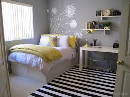 Penting juga ada tempat tidur yang selesa. 9 Cara Hias Bilik Tidur Yang Simple Tapi Awesome