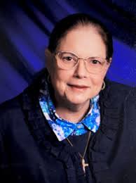 Elaine Cummings's Instagram, Twitter & Facebook