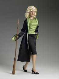 Nrfb elizabeth montgomery samantha stevens bewitched tv show barbie doll 2001. All About Bewitched Ruby Lane Blog