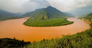 Yangtze river (chang jiang), longest river in both china and asia and third longest river in the world, with a length of 3,915 miles (6,300 km). Qa Yangtze Freshwater Advisor Dr Qiaoyu Guo