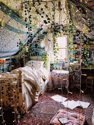 Pin By Treat Her Like A Lady On Nsyѕye Bohemian Bedroom Decor Hippie Bohemian Bedroom Decor Room Ideas Bedroom