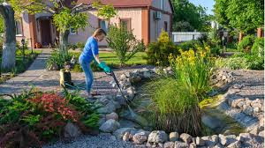 Ein kleiner teich ist immer eine tolle idee für jeden garten gewesen. Gartenteich Anlegen In 5 Schritten Zur Eigenen Oase Brigitte De