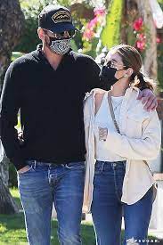 What did lucy hale wear to lunch with skeet ulrich? Are Skeet Ulrich And Lucy Hale Dating Popsugar Celebrity