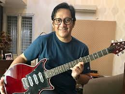 Teknik bermain gitar akustik, teknik bermain gitar melodi, teknik bermain gitar klasik, teknik bermain gitar listrik, teknik bermain gitar projector band, chord gitar aisyah istri rasulullah shallallahu alaihi wasallam, chord gitar sholawat aisyah istri rasulullah, chord gitar aisyah istri. Deretan Penyanyi Cover Lagu Aisyah Istri Rasulullah