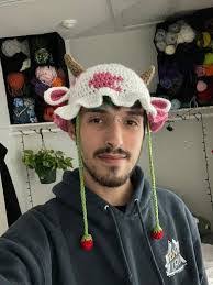 Jasmine Folsom's Instagram, Twitter & Facebook