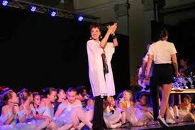 Oriella dorella (born 25 january 1952) is an italian ballet dancer. Detto Fatto Chi E Oriella Dorella Ospite Di Bianca Guaccero