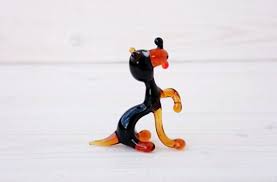Dog Glass Glass Figurines Glass Sculpture Glass Miniatures Etsy Glass Figurines Animal Figurines Glass Sculpture