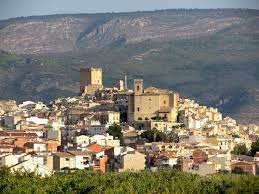 Paseando entre tambores por las calles de moratalla. Moratalla Un Destino Rural Encantador Sitios De Espana