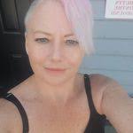 Lisa Chaisson's Instagram, Twitter & Facebook