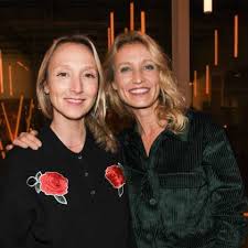 Alexandra lamy a frappé fort en s'affichant avec une toute nouvelle coiffure pour la rentrée. Audrey Lamy La Biographie De Audrey Lamy Avec Gala Fr