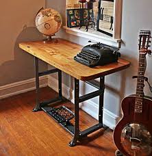Dekoideen Wohnzimmer Ideen Raumgestaltung Ideen Diy Ideen Balkon Ideen Naehmaschine Buro Nahmaschinentische Alte Nahmaschinen Nahmaschine