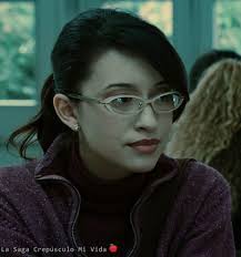 Christian Serratos: Angela Weber (Saga Crepúsculo)