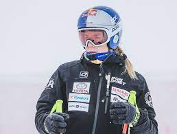 Na zimních olympijských hrách 2018 zvítězila v superobřím slalomu žen. Inspired By Talented Snowboarder Ester Ledecka