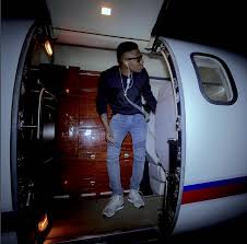 According to reports, the organisers of the awards show has sent a private jet to ghana to pick up the musician for the event which will take off in a few hours. Wizkid Arrived Sierra Leone In A Private Jet Hosted By The President Neeceebosslady