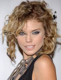 With short hairstyles for square faces, the secret is to work with the natural angles in your features. Short Curly Hairstyle Designs 2017 Style You 7