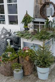 Weihnachtlicher Zauber Im Novembergarten Pomponetti Weihnachtsdekoration Garten Gartendekoration Weihnachtsgarten