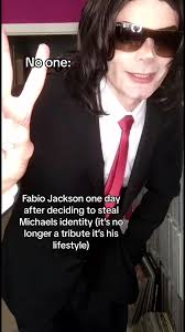 Fabio Jackson Impersonates Michael Jackson