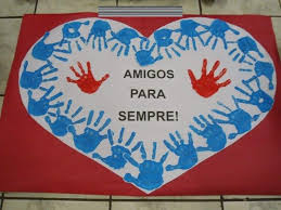 Atividade destinada para educação de crianças da educação infantil com o tema dia das mães. 30 Ideias De Murais Para O Dia Do Amigo Educacao Infantil Aluno On