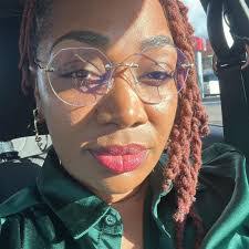 Donna Suber's Instagram, Twitter & Facebook