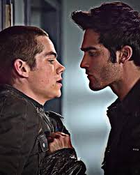 Derek and Stiles Kiss Scene