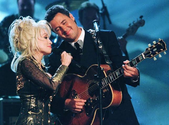 See rare photos of Dolly Parton that fans may have missed