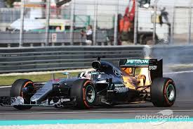 Lewis Hamilton Mercedes Amg F1 W07 Hybrid Retired From The Race With A Blown Engine Mercedes Mercedes Amg Hamilton