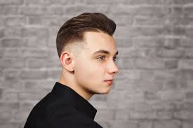 Untuk rambut model 2013 kebanyakan bernuansa model supaya kamu terlihat lebih keren dan percaya diri. 10 Rekomendasi Gaya Rambut Pria Yang Tren Di Sepanjang Tahun 2020